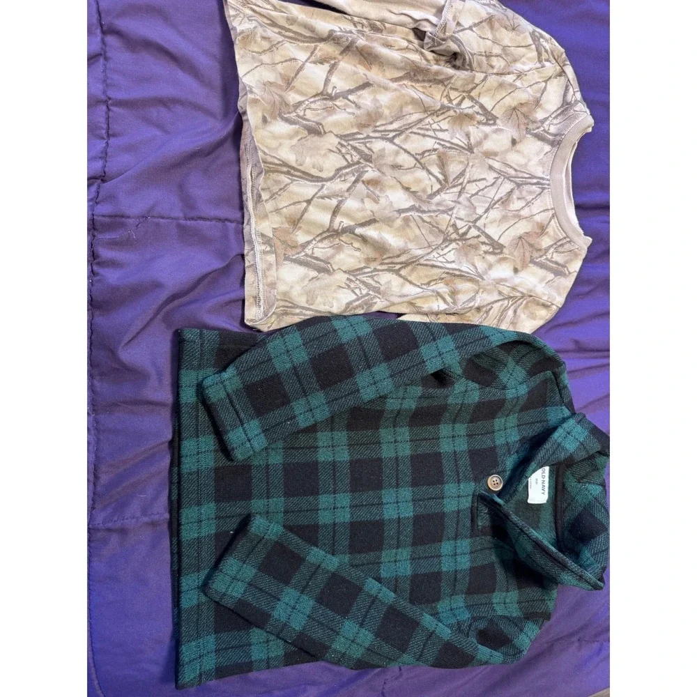 Old Navy Boys Size 5T 5 Plaid Fleece Pullover and Camo Layered Tee Bundle 2pc